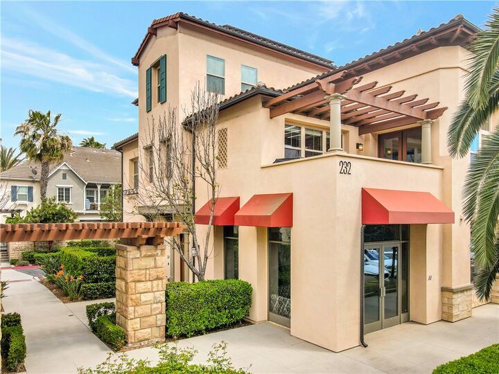 Property Photo:  232 Village Commons Boulevard 21  CA 93012 