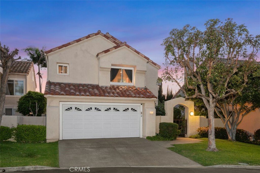 Property Photo: 9 Tiara CA 92614