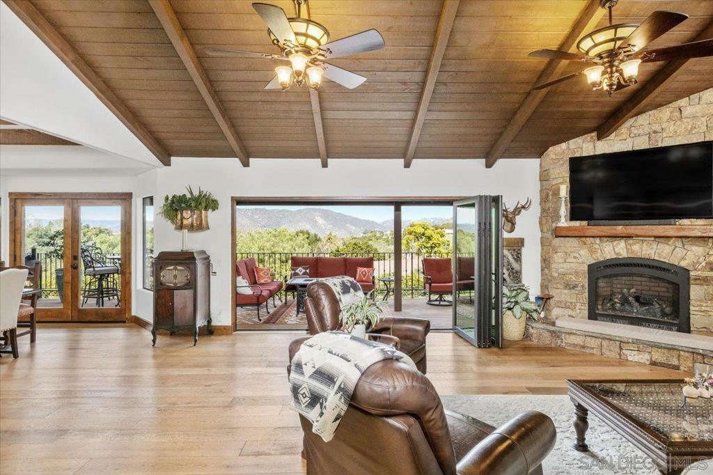 1379 Sunny Heights Road  Fallbrook CA 92028 photo
