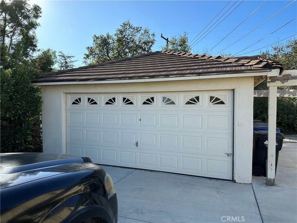 Property Photo:  5117 Caroli Lane  CA 91011 
