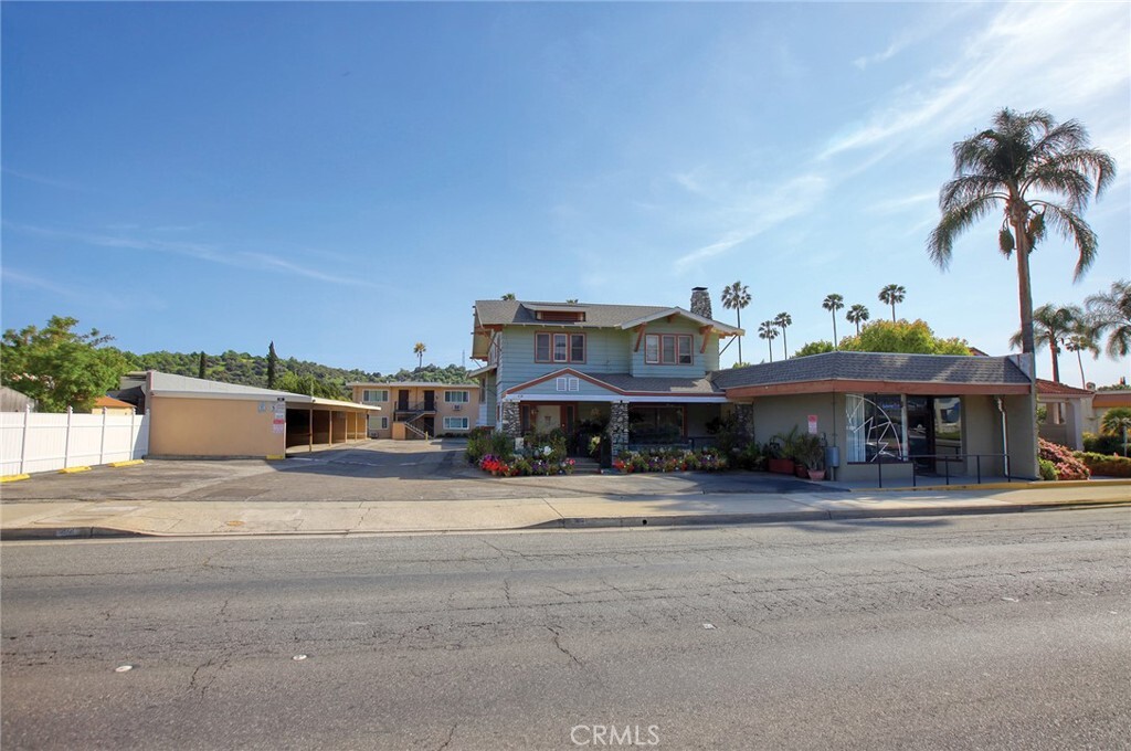 Property Photo:  414 E Route 66  CA 91740 