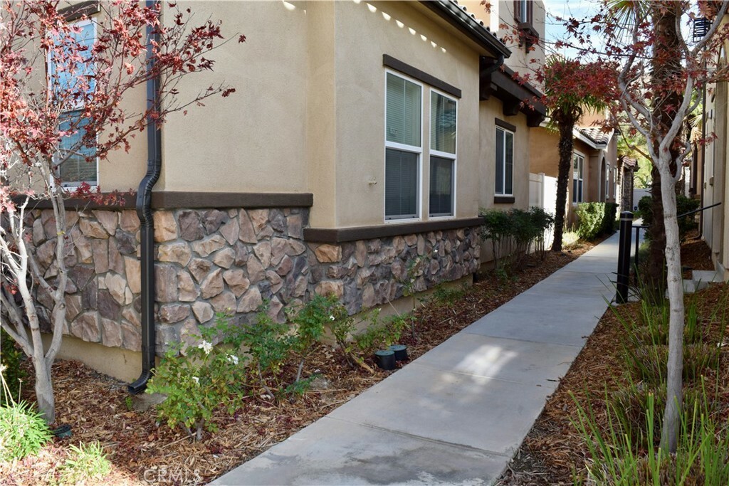 Property Photo:  20506 Sugarberry Court  CA 91350 
