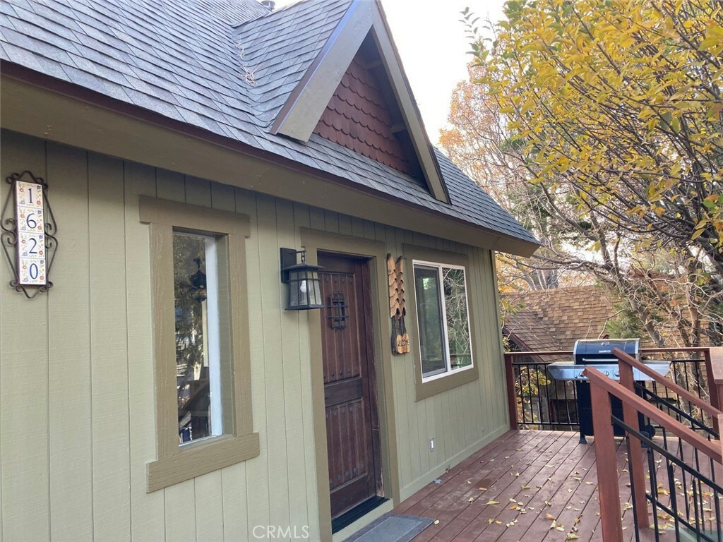 Property Photo: 1620 Edge Cliff Drive CA 92352