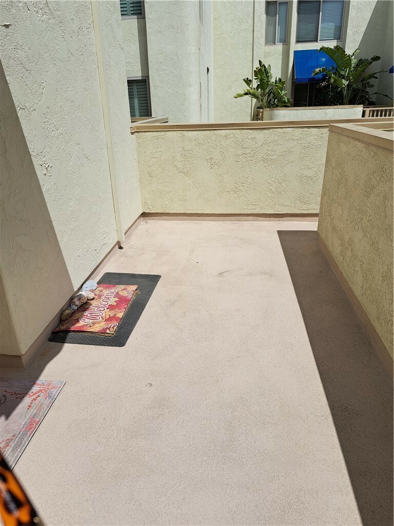 Property Photo: 711 Pacific Coast Highway 418 CA 92648