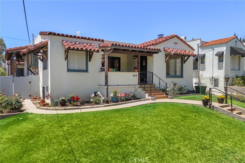 Property Photo: 625 N Richman Avenue CA 92832