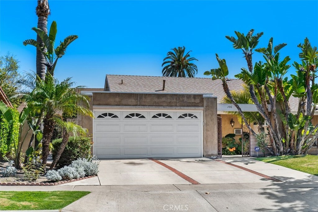 Property Photo: 206 W Sierra Drive CA 92707