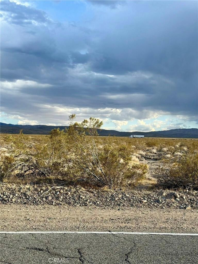 Property Photo: 4160413 National Trails Hwy CA 92327