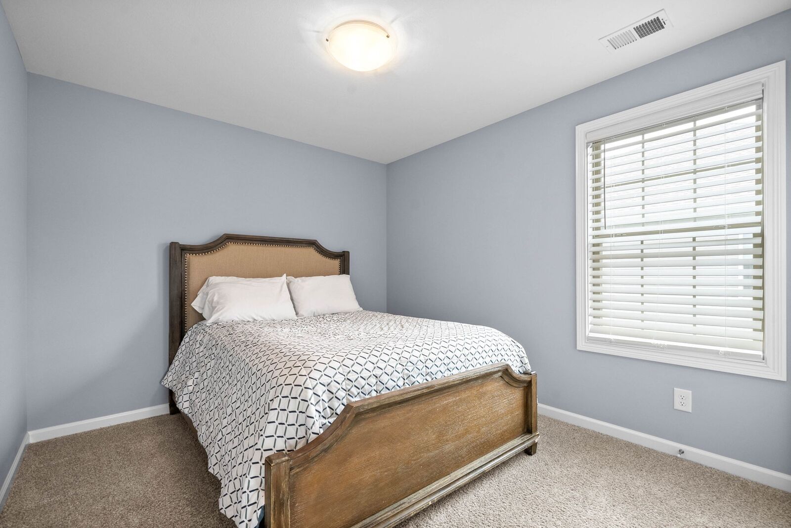 Property Photo: 757 Tidwell Dr TN 37042