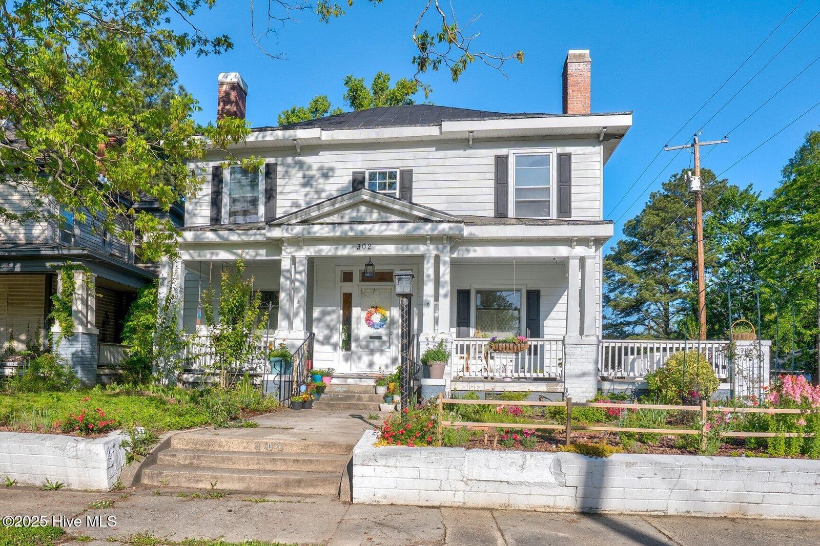 Property Photo:  302 Villa Street  NC 27804 