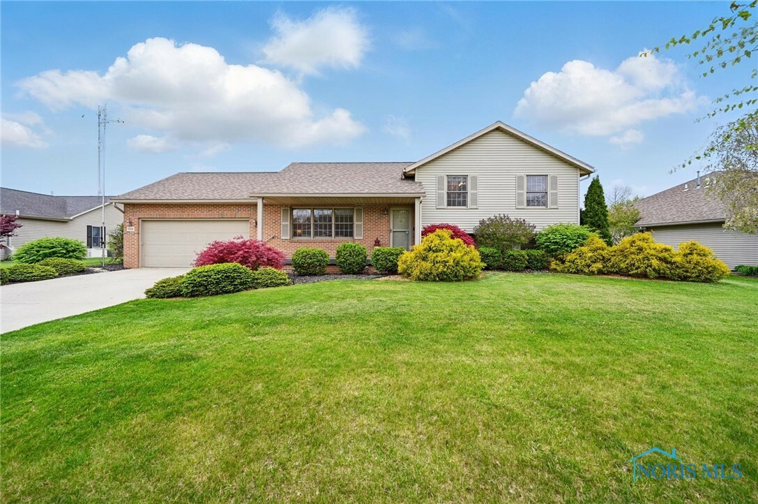 2024 Greystone Drive  Findlay OH 45840 photo