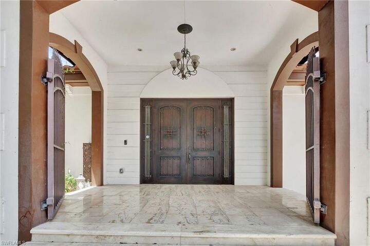 Property Photo: 2605 64th St SW FL 34105