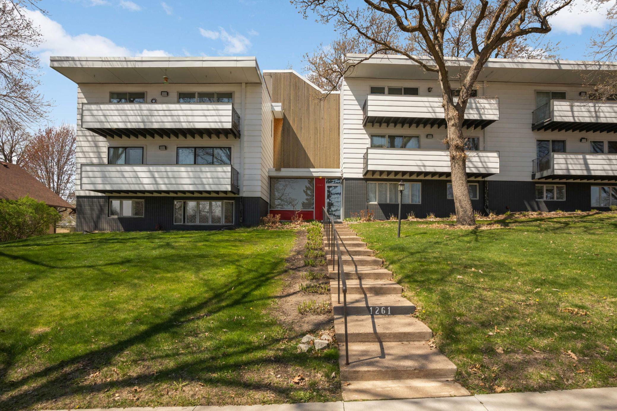 Property Photo: 1261 Cleveland Avenue N 8A MN 55108