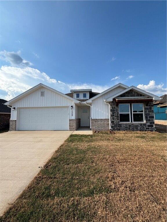 Property Photo:  1908 Porter Street  AR 72751 