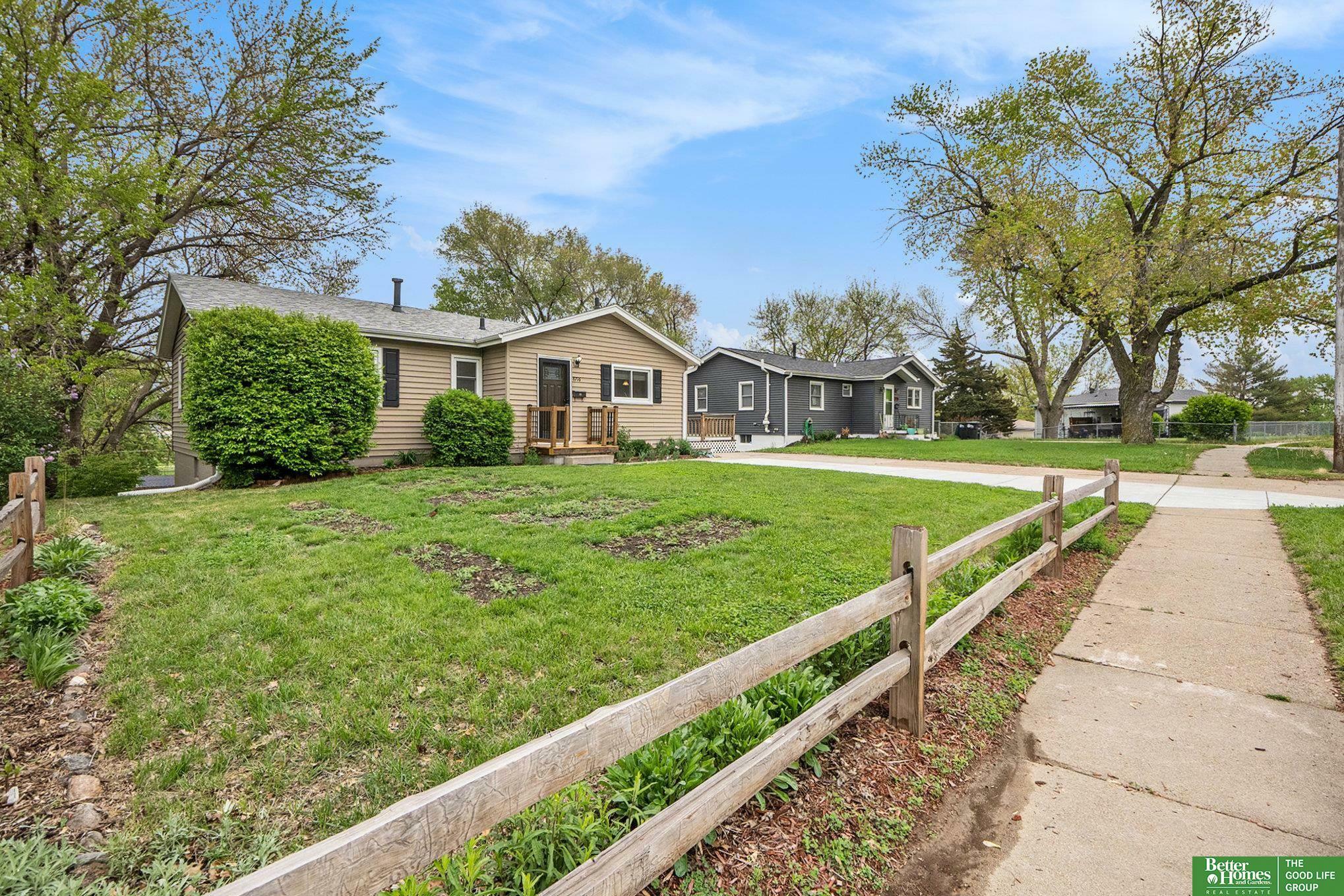 Property Photo: 8716 Valley Street NE 68124