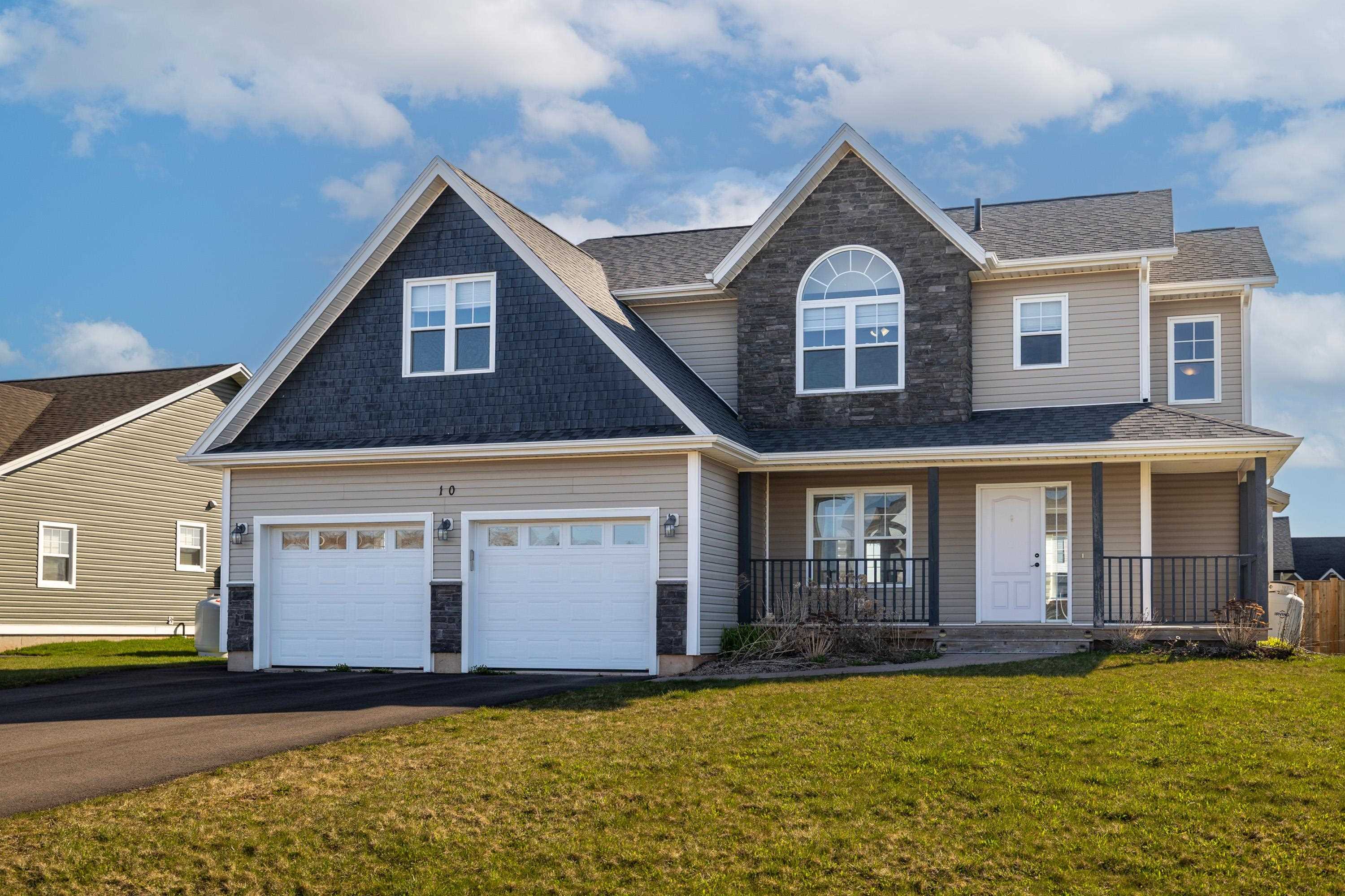 Property Photo: 10 Lantern Crescent PE C0A 1H8