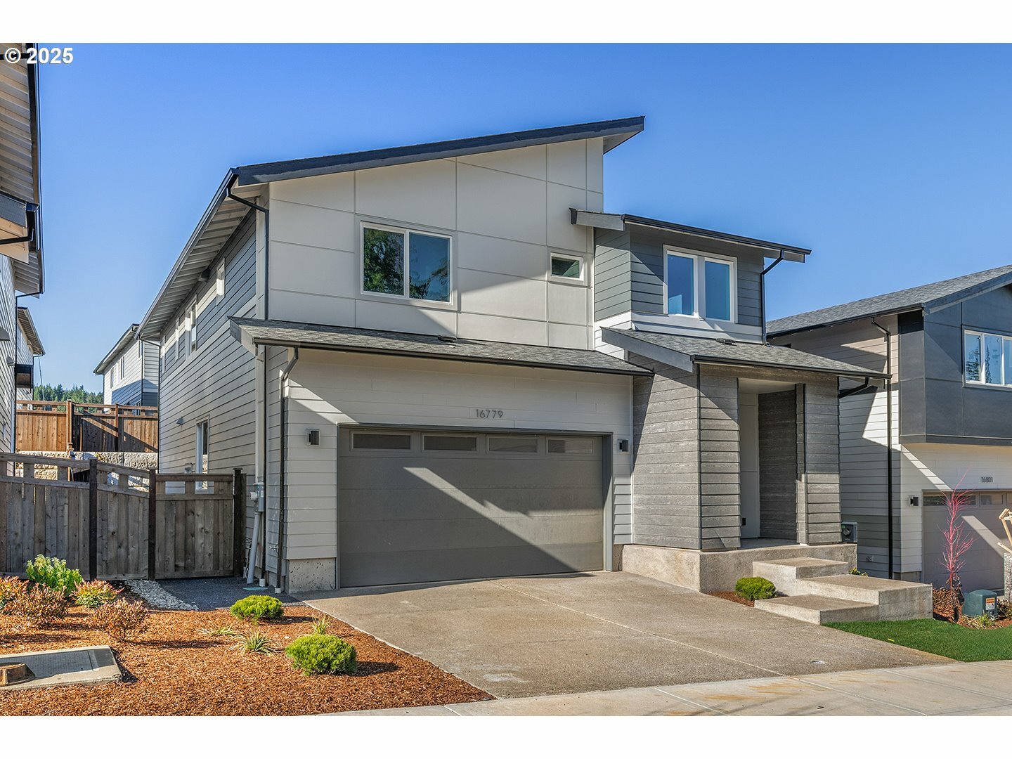 Property Photo: 16779 SE Shimmering Leaf St OR 97086