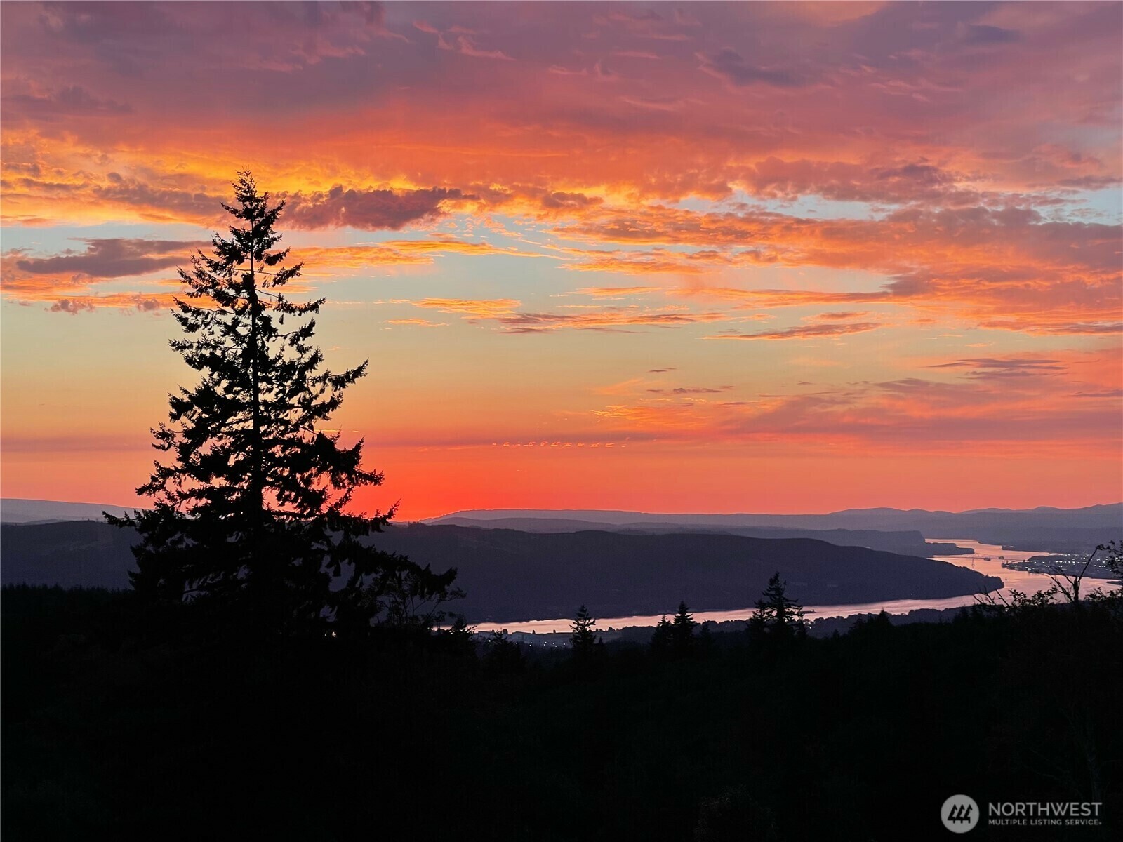 Property Photo: 2355 China Garden WA 98625