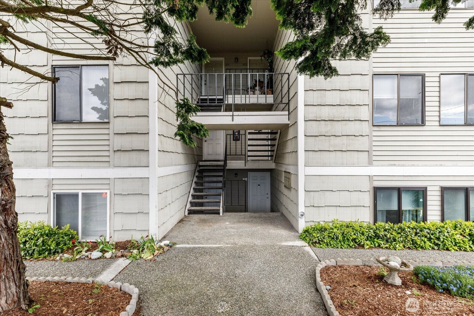 91 SE 11th Avenue 202  Oak Harbor WA 98277 photo