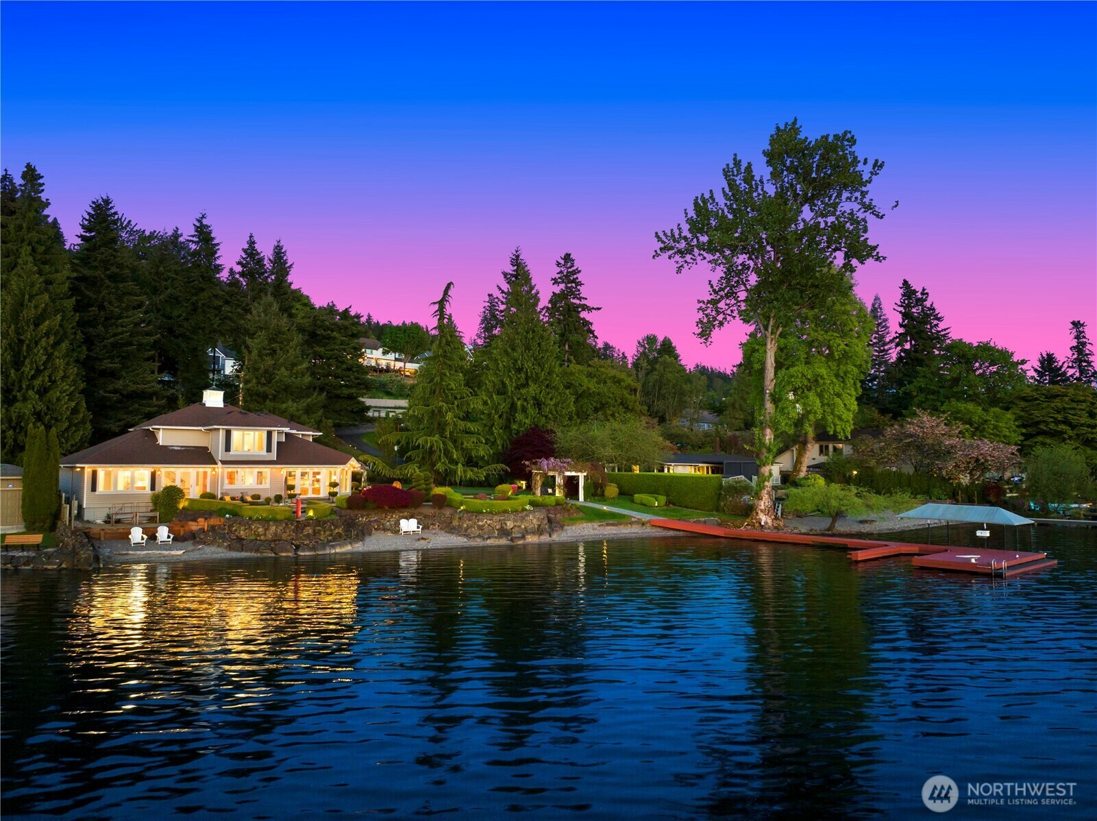 Property Photo: 1815 E Lake Sammamish Pkwy NE WA 98074