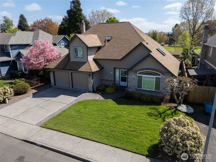 Property Photo:  1715 SE Solomon Loop  WA 98683 