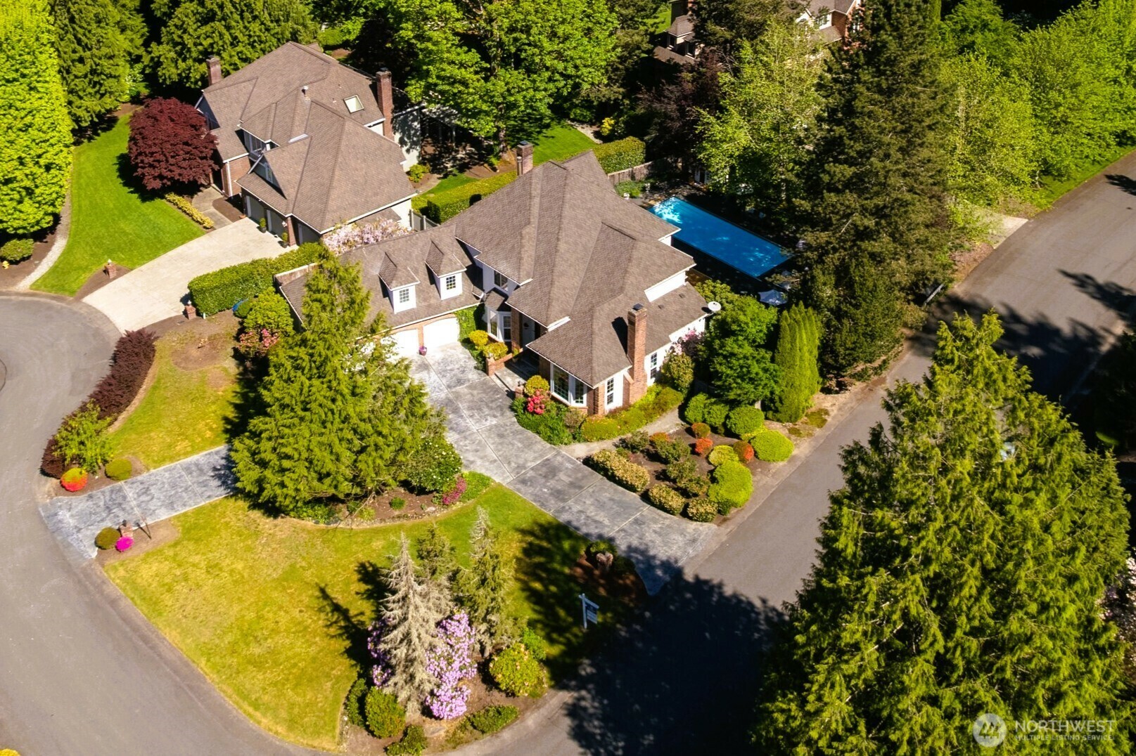 Property Photo: 12938 196th Court NE WA 98077