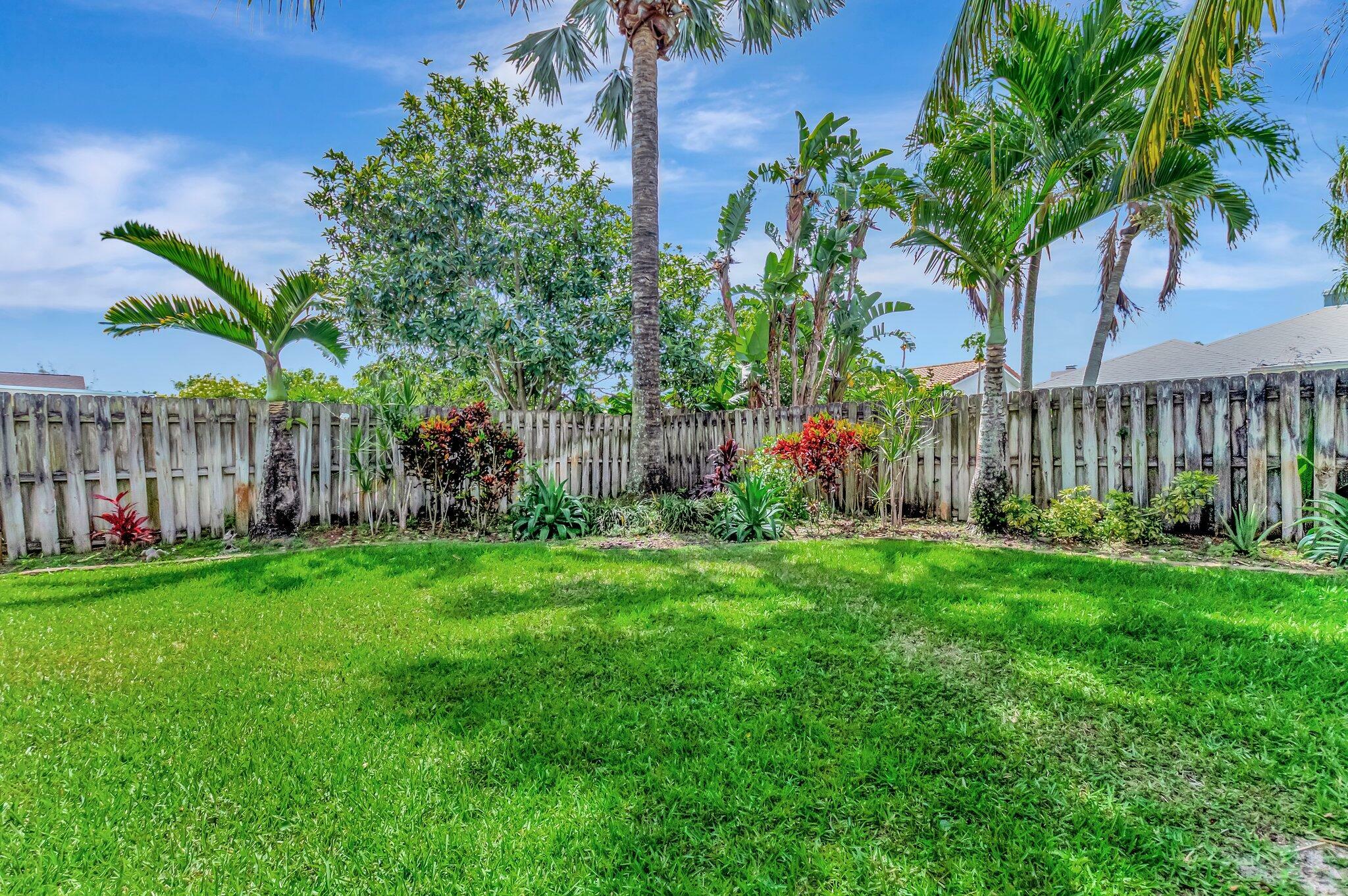 Property Photo: 11390 Chipmunk Drive FL 33428