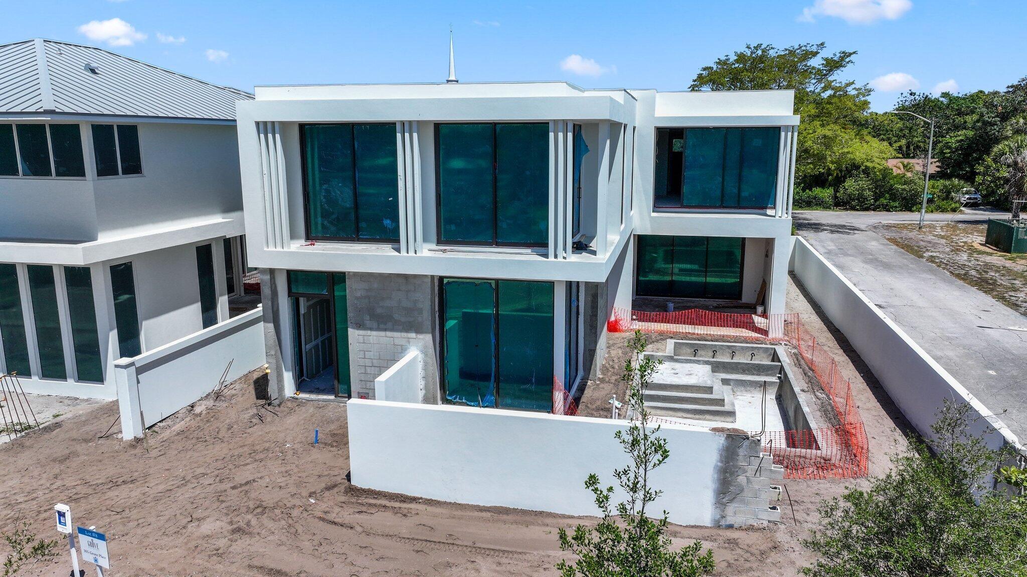 Property Photo:  305 Grove Place  FL 33444 