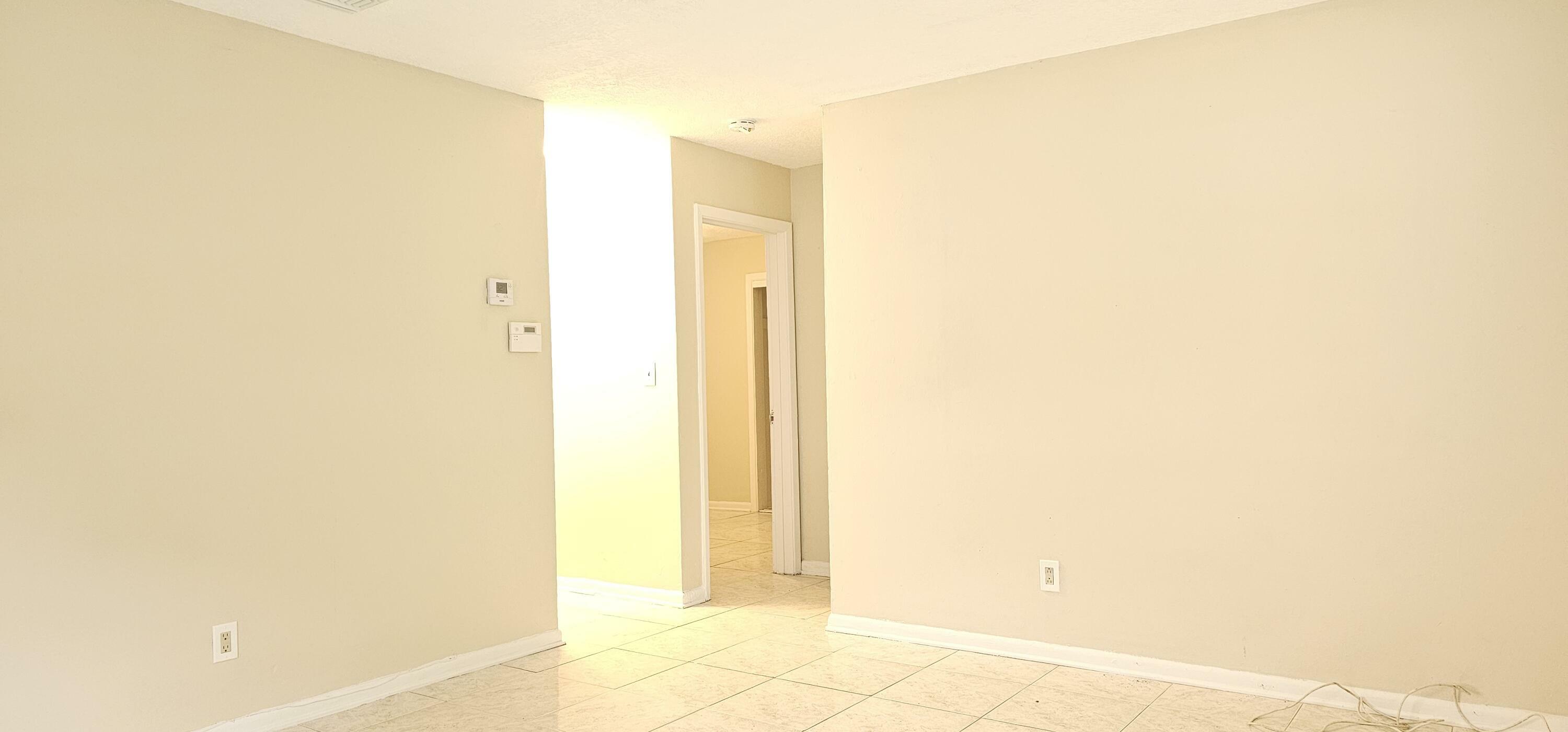Property Photo: 151 NE 185th Terrace FL 33179