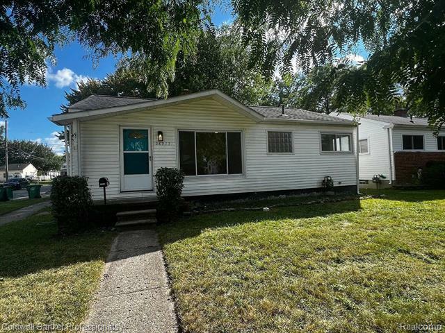 Property Photo: 28915 Balmoral Street MI 48135