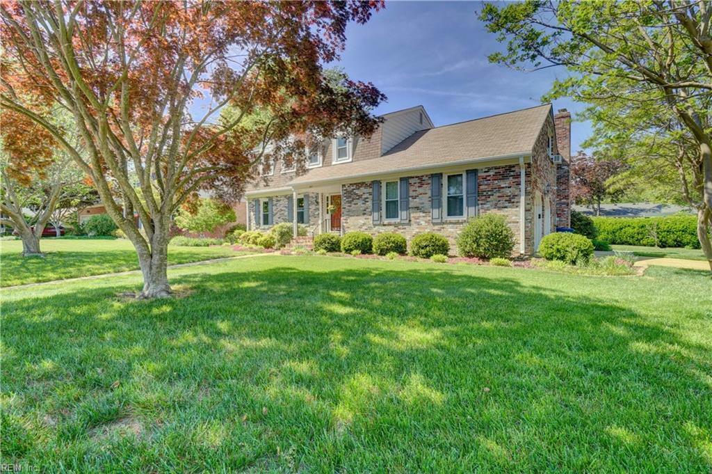 Property Photo: 207 Haven Ct VA 23602