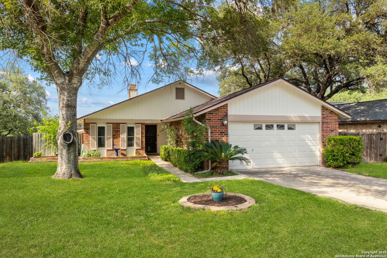 Property Photo: 1901 Creek Mountain TX 78259