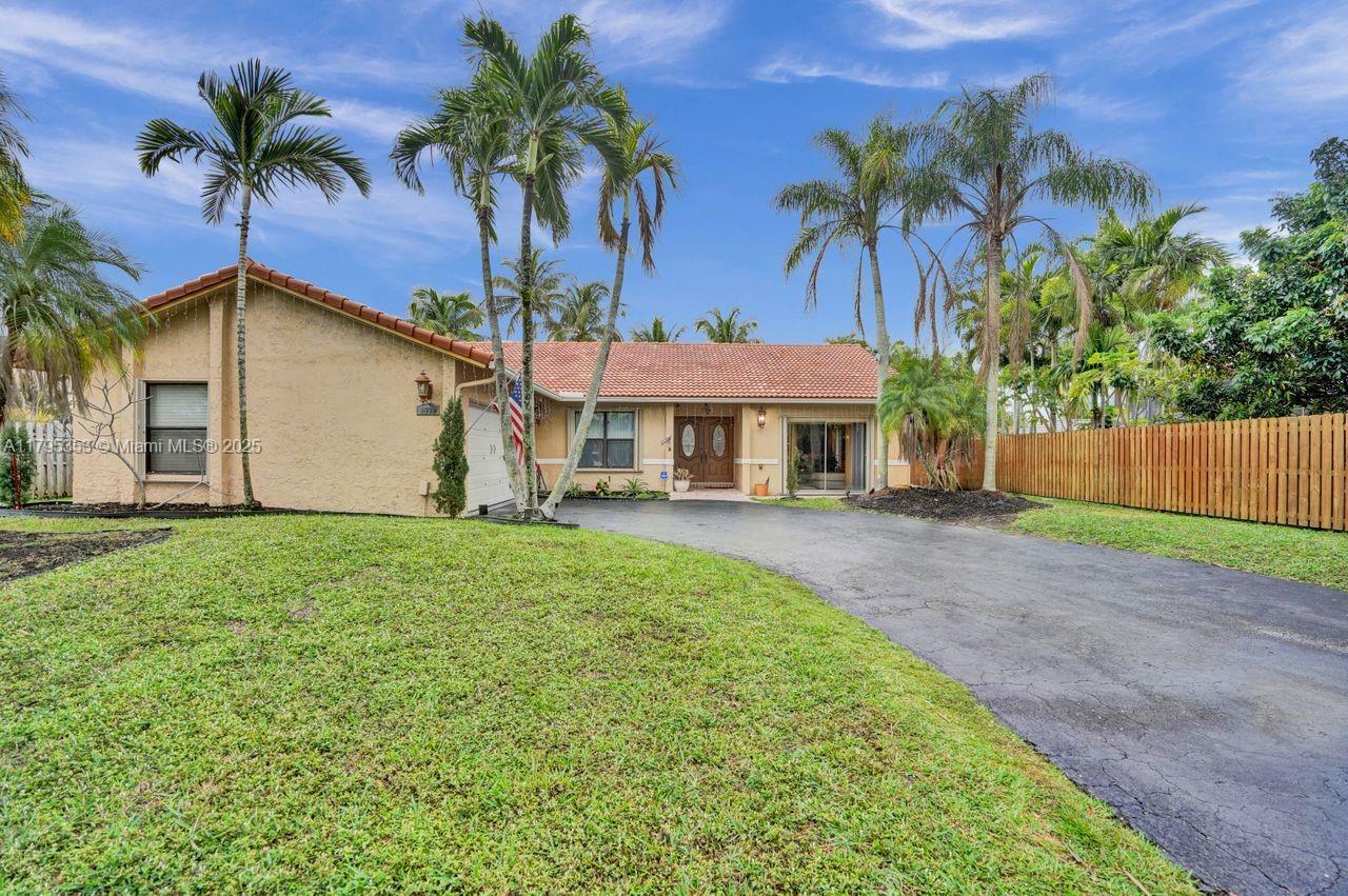 Property Photo: 9530 NW 16th St FL 33322