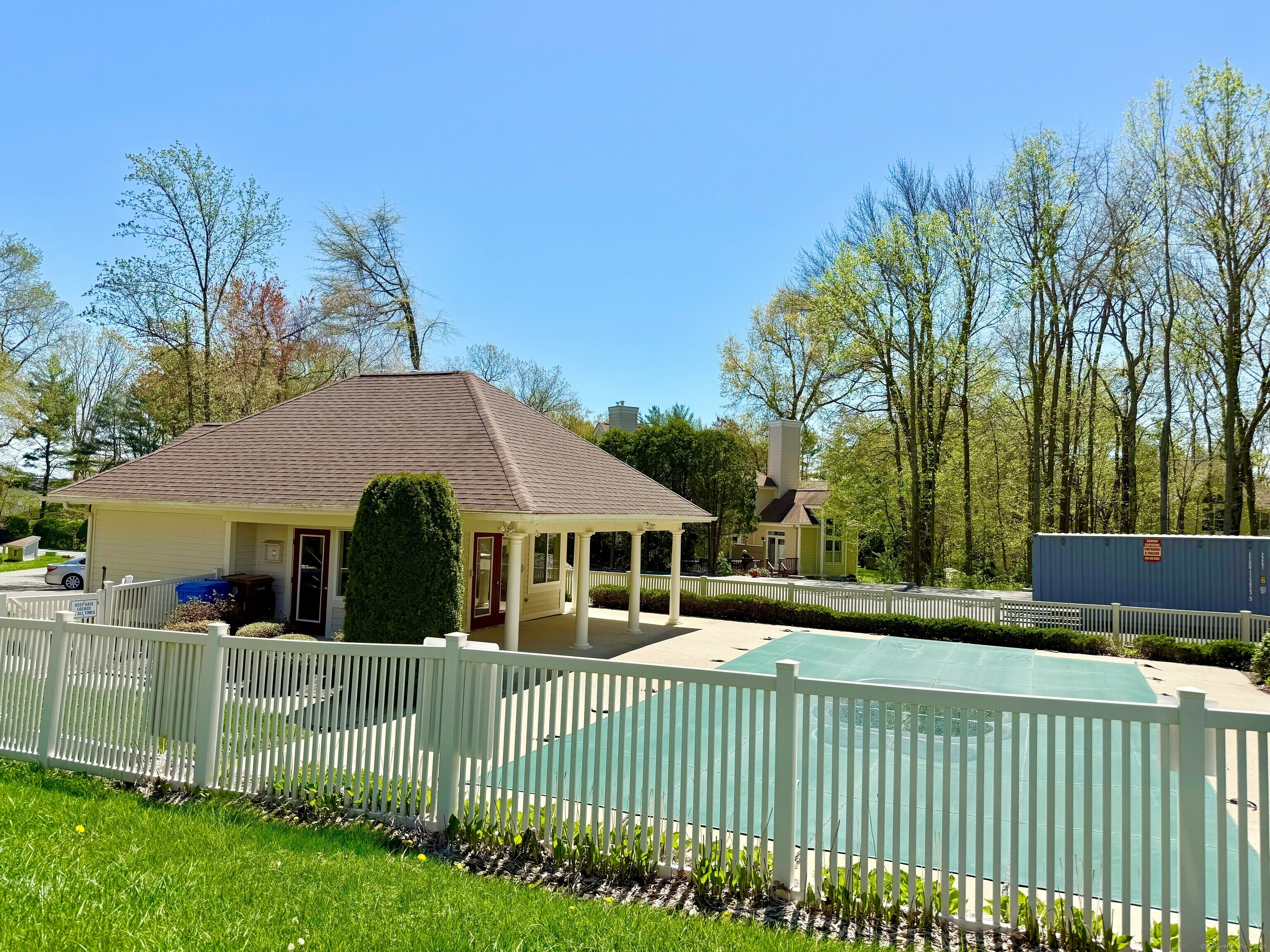 Property Photo: 253 Summerfield Gardens 253 CT 06484