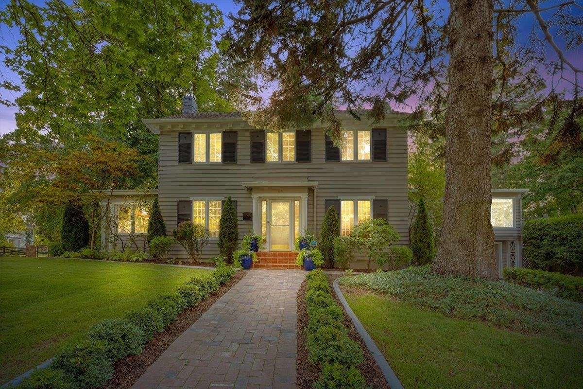 Property Photo: 1928 S Adams St WA 99203