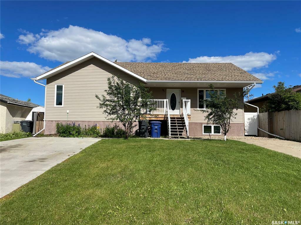 Property Photo: 810 Centre Street SK S9X 1G3