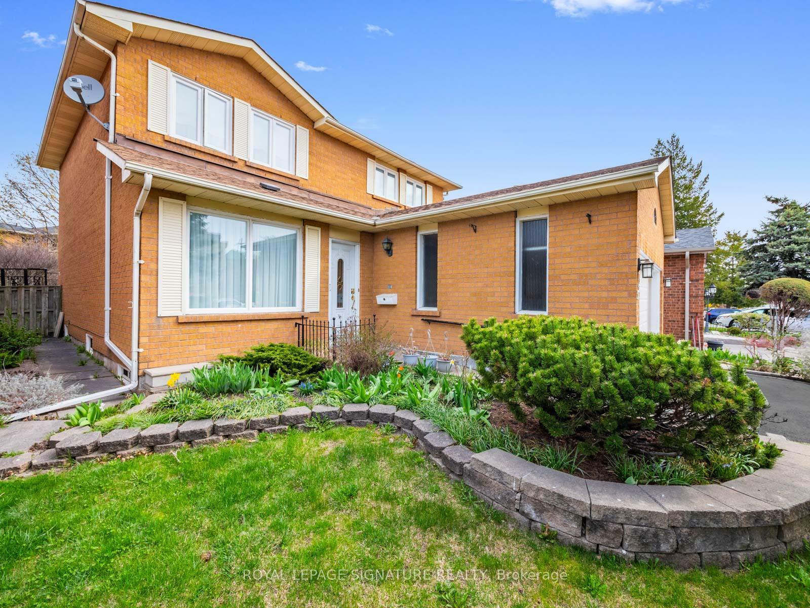 Property Photo: 358 Weldrick Road E ON L4C 8L1