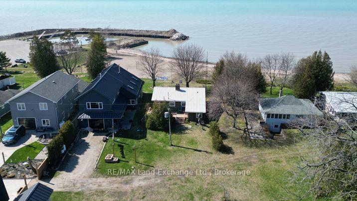 Property Photo:  805 Leonard Court  ON N2Z 2X3 