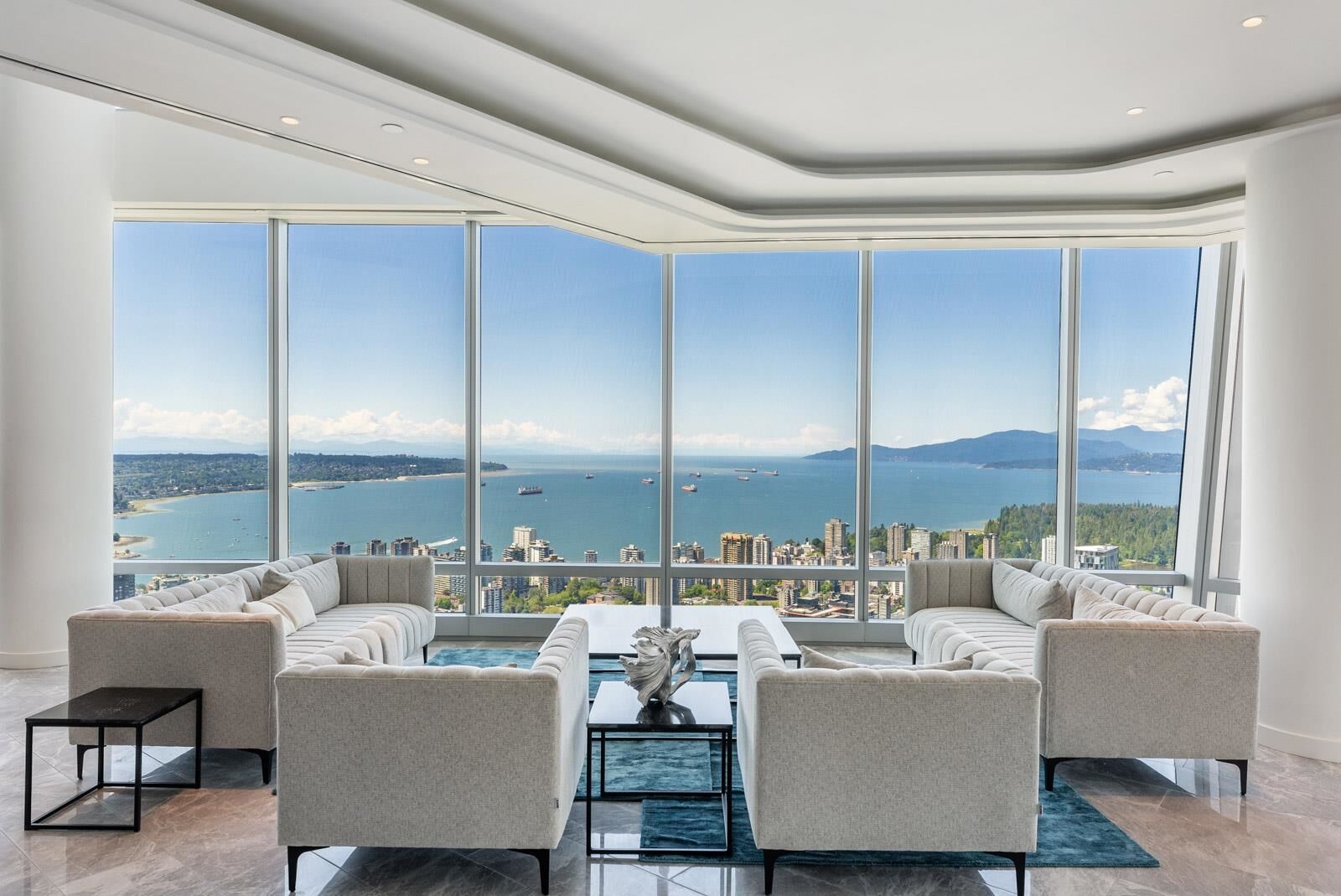 Property Photo: 1151 W Georgia Street Ph1 BC V6E 0B3