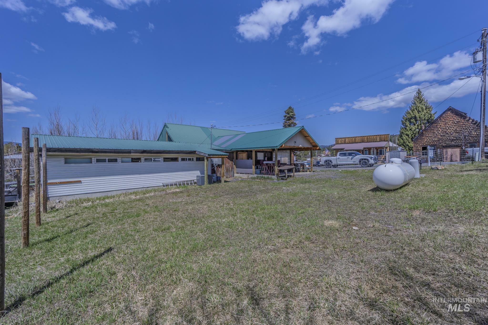 Property Photo: 308 Main Street ID 83525