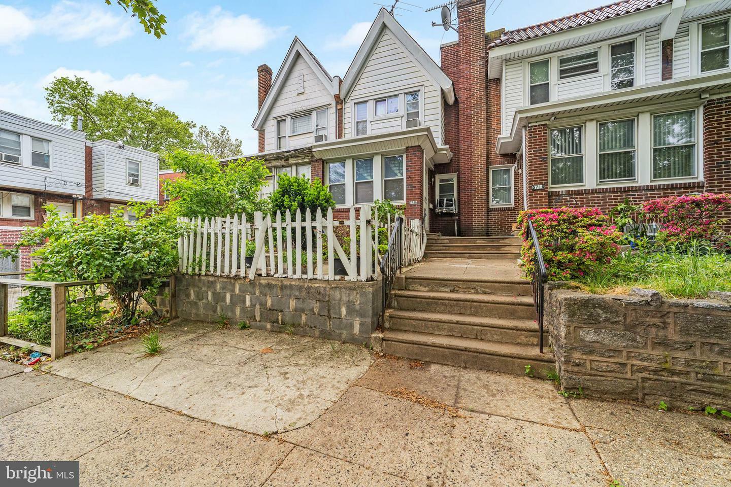 Property Photo: 5716 N Front Street PA 19120