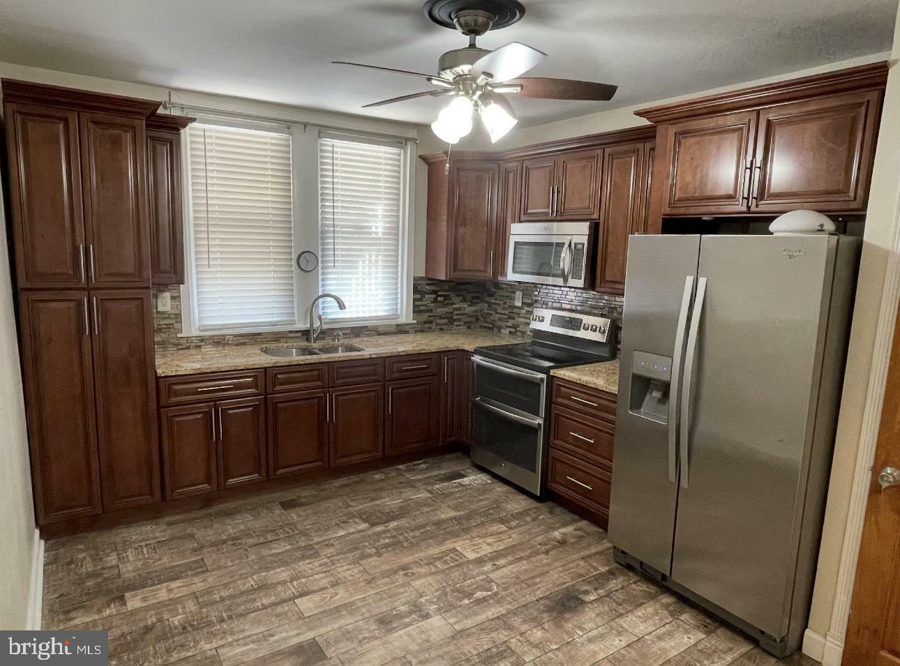 Property Photo: 5127 Oxford Avenue PA 19124