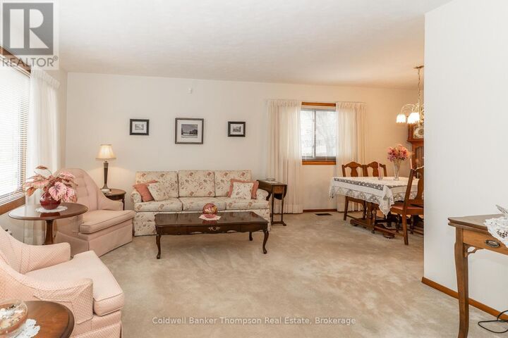 Property Photo:  3 Meadow Park Drive  ON P1H 1G2 