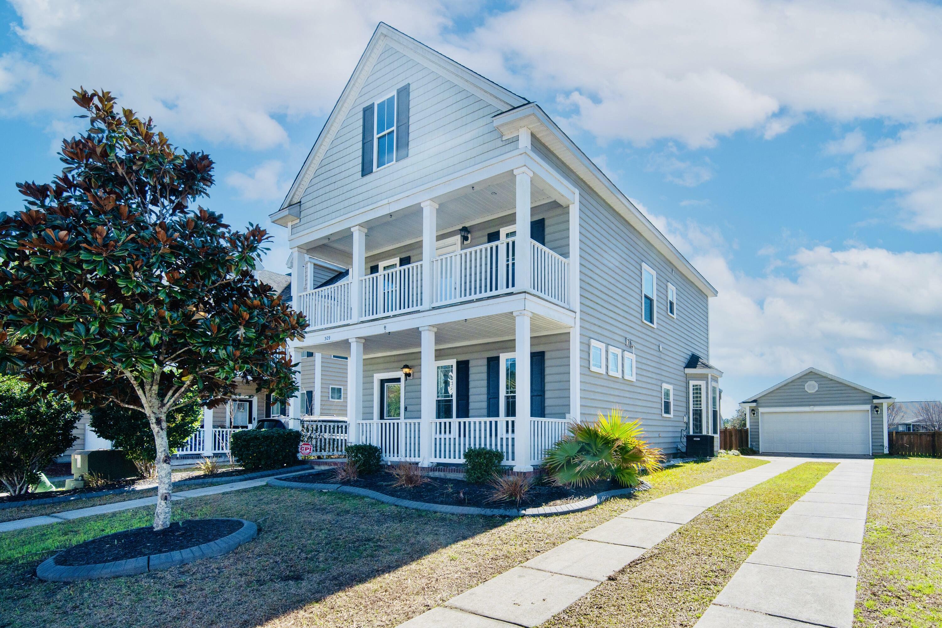 Property Photo: 309 Peters Creek Drive SC 29486
