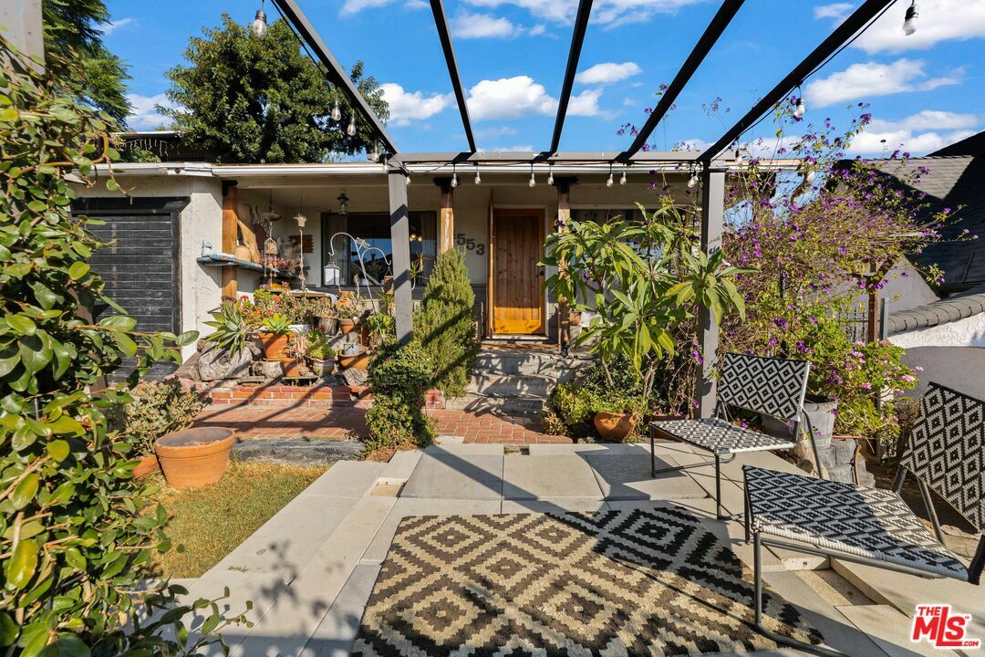Property Photo: 4553 Zane St CA 90032