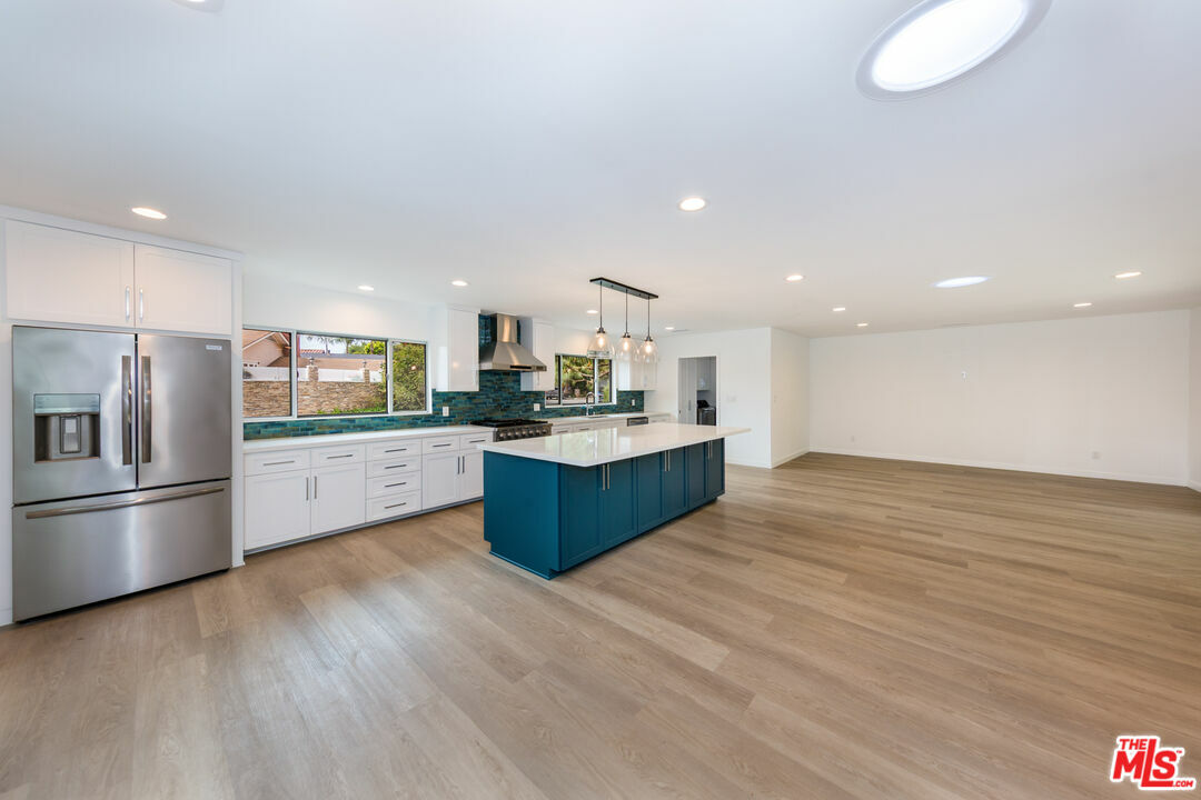 Property Photo: 13307 Westcove Dr CA 90049