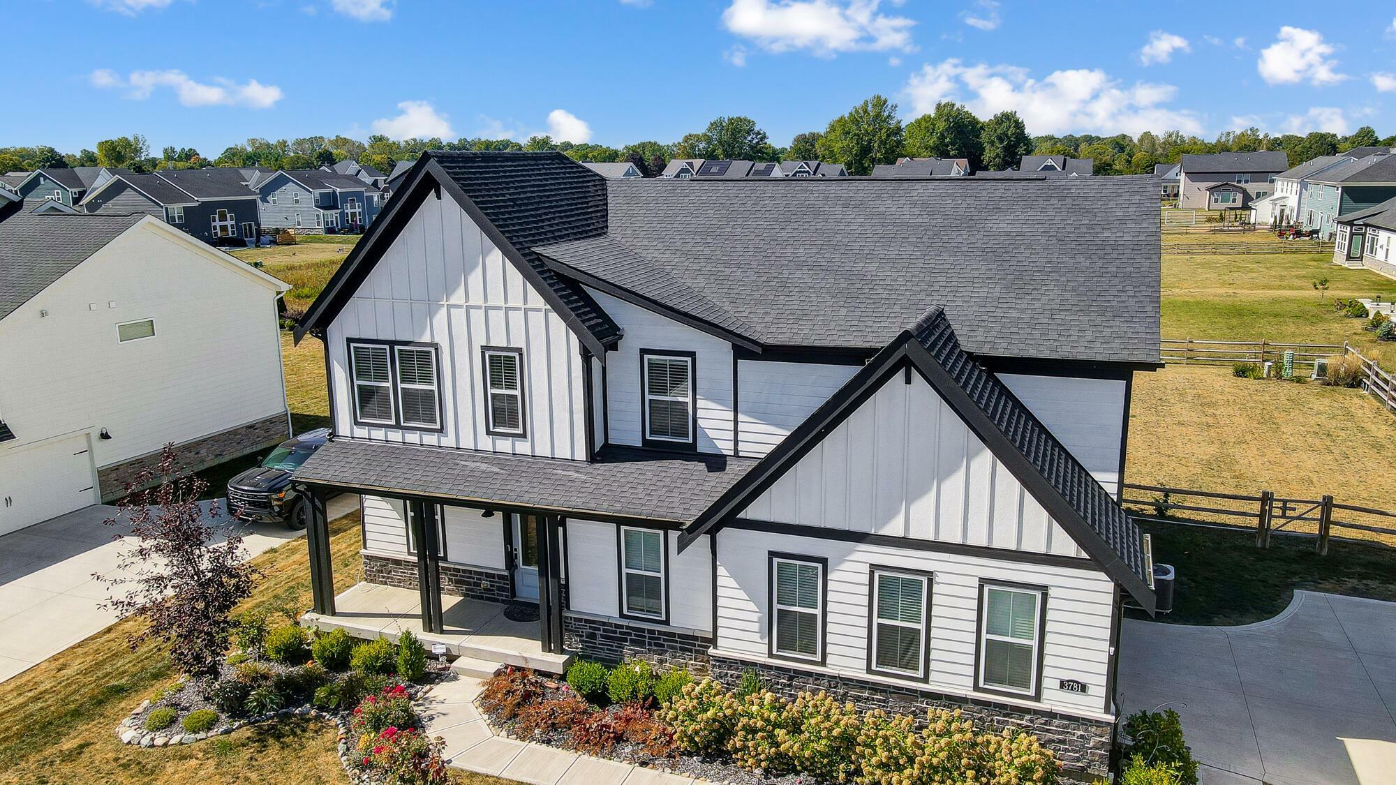 Property Photo: 3781 Aviary Loop OH 43026