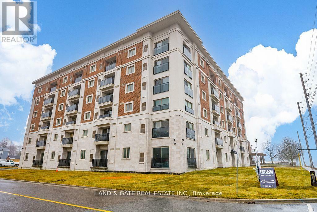 Property Photo: 976 Simcoe Street North 405 ON L1G 4W4