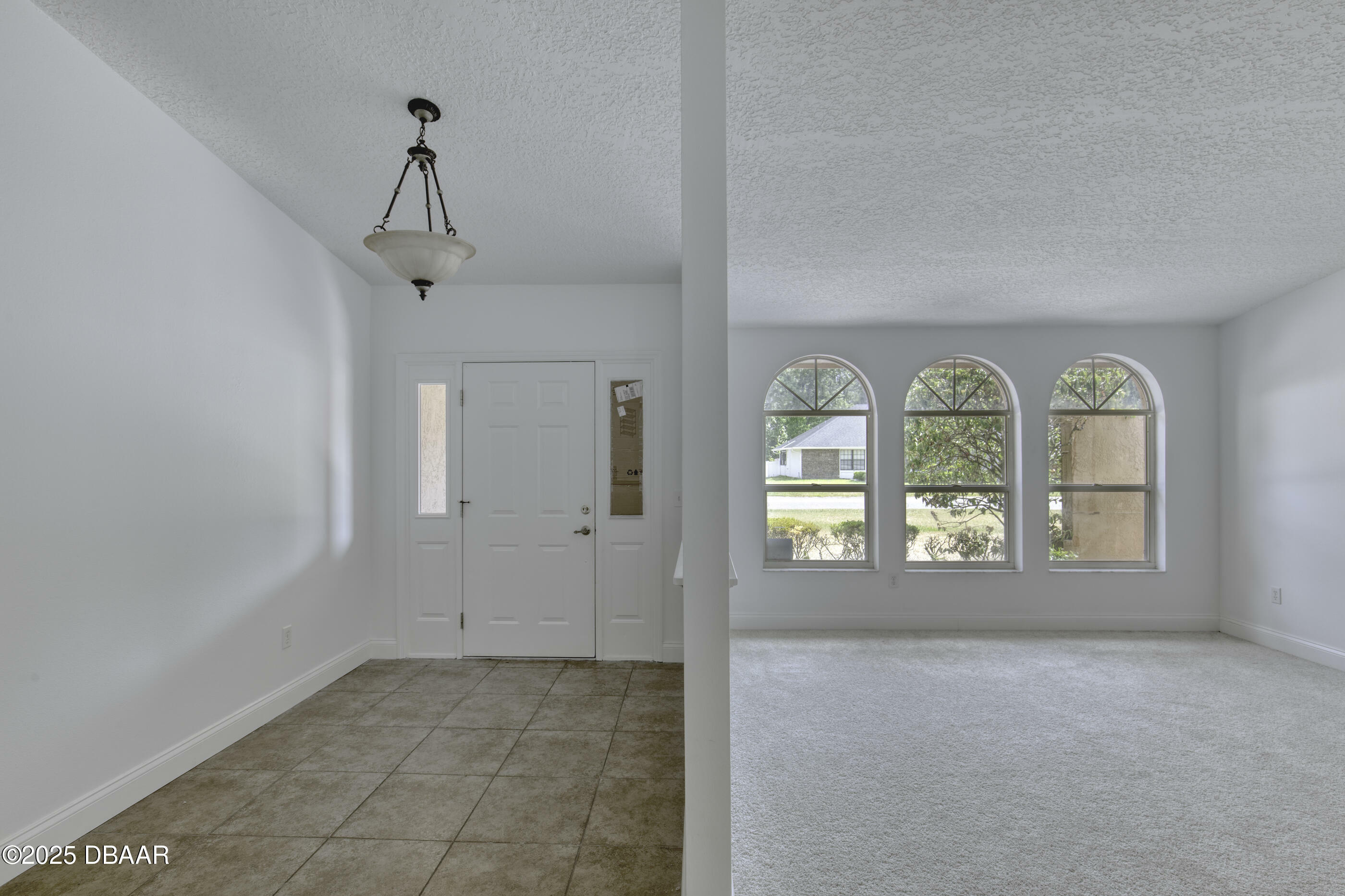 Property Photo: 1944 Spruce Creek Landing FL 32128