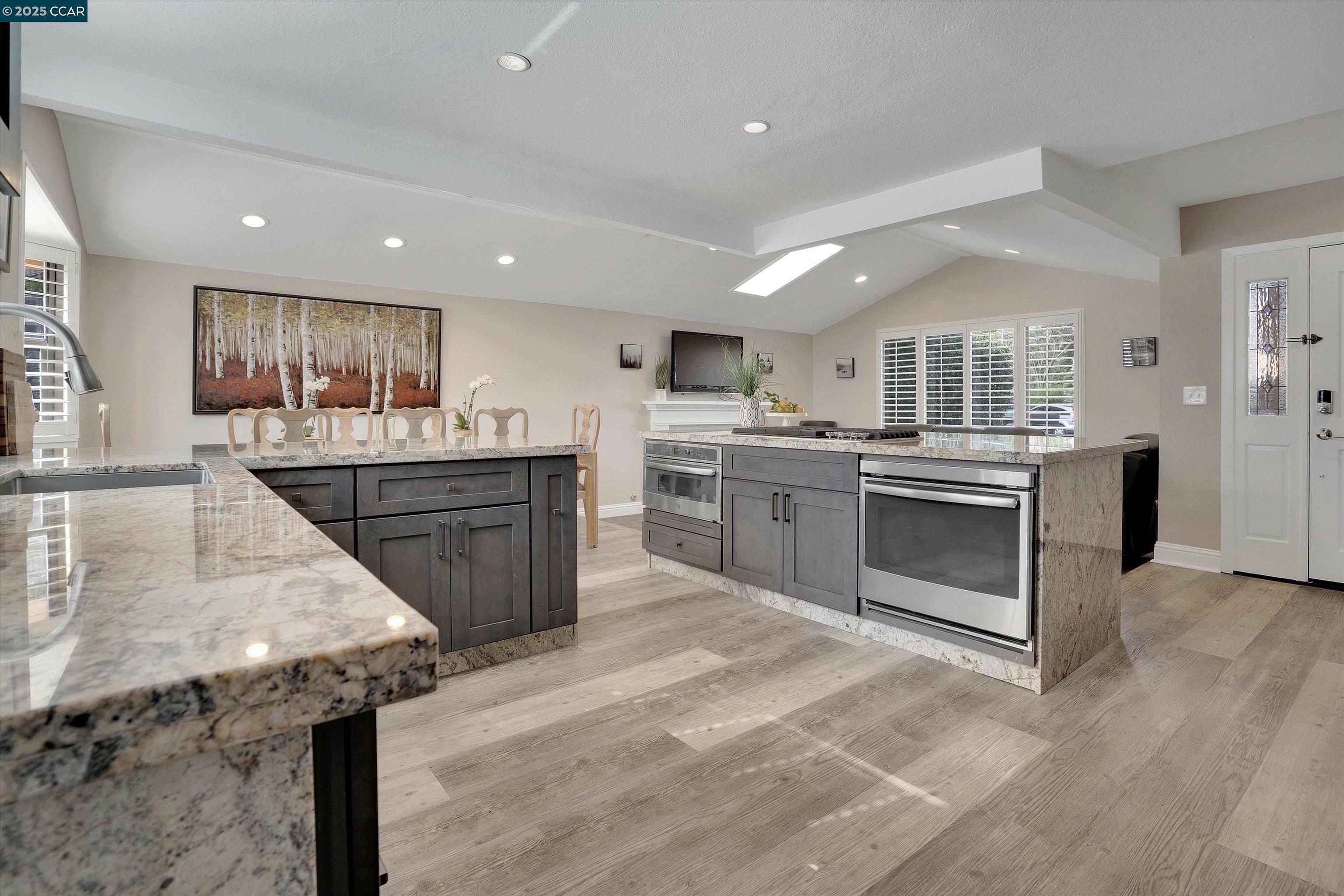 Property Photo: 1274 Maywood Ln CA 94553
