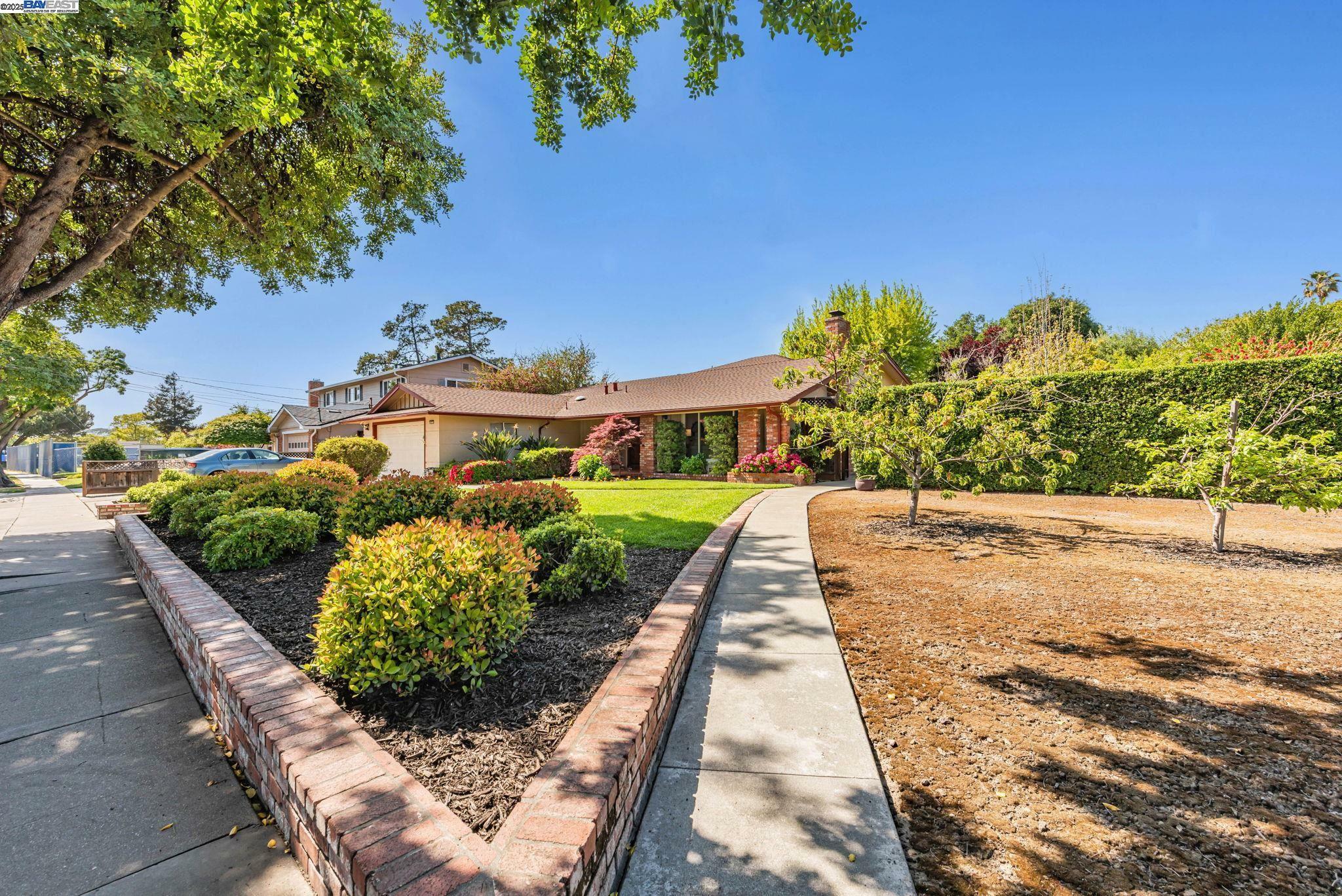 Property Photo: 35494 Blackburn Dr CA 94560